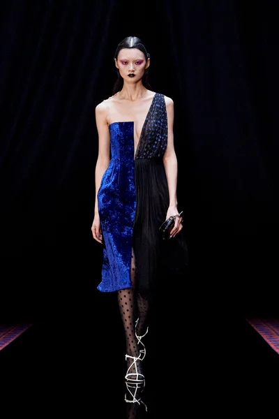 Look 40
